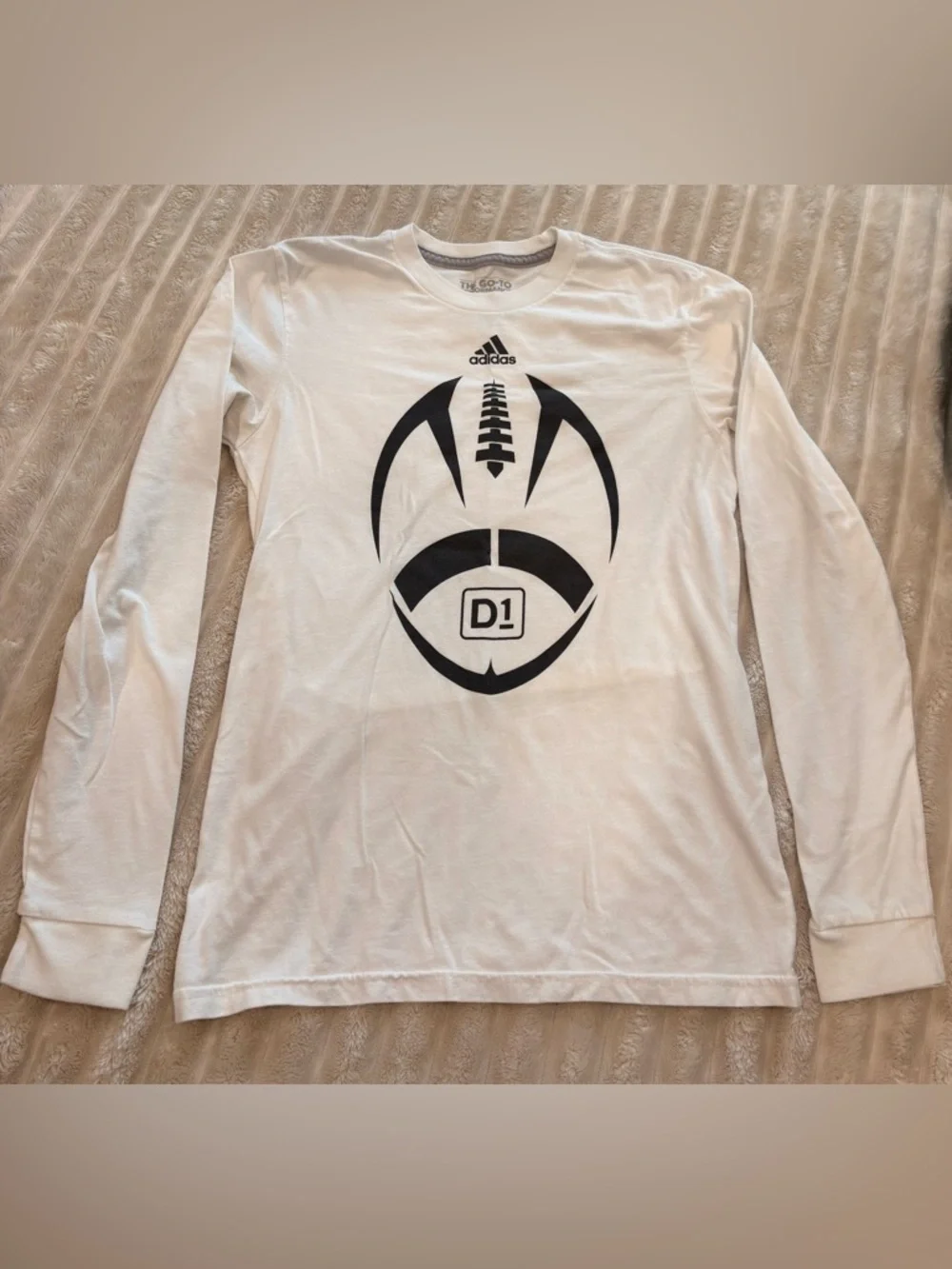 Adidas D1 Football Long Sleeve Performance Tee XS Rare Athletic Fit